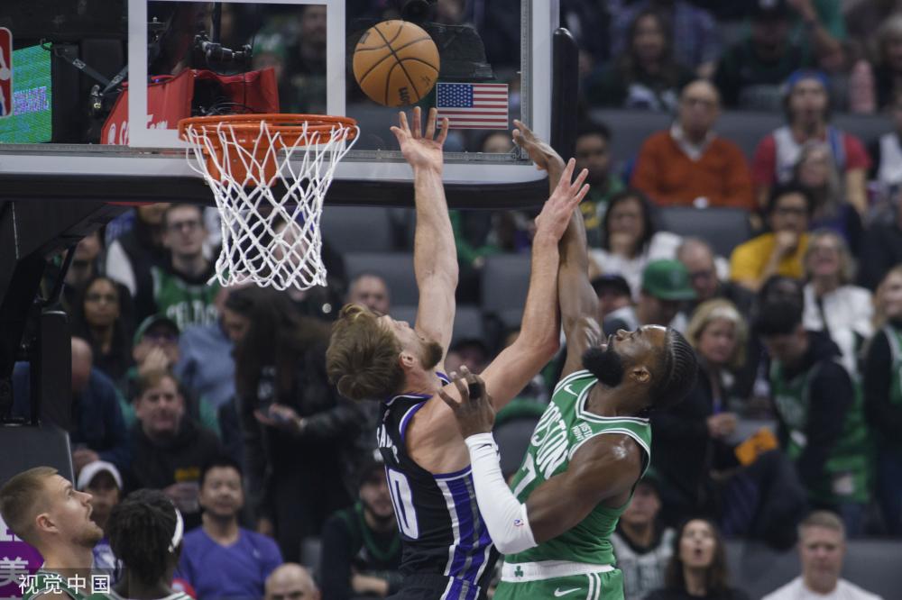 为两地乃至 为两地乃至